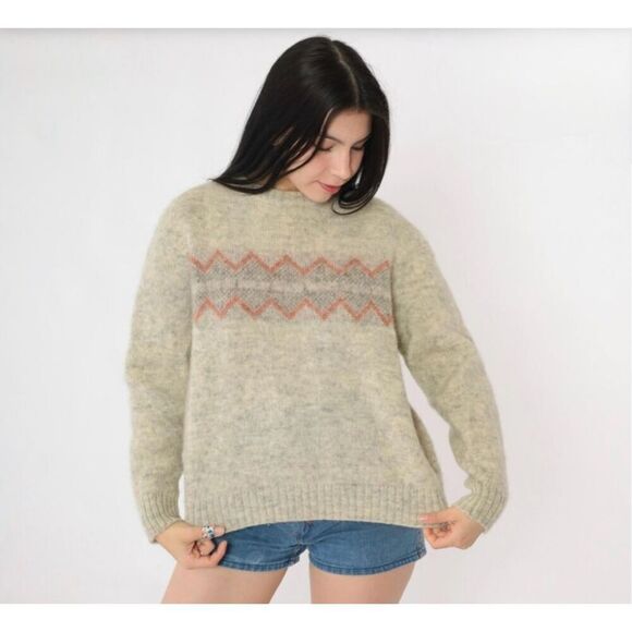 Vintage Icelandic Wool Sweater size XS 80s Grey Nordic Knit Pullover Zig Zag Str - Picture 1 of 9